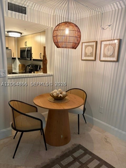 2951 S Bayshore Dr 212 Property Photo 8