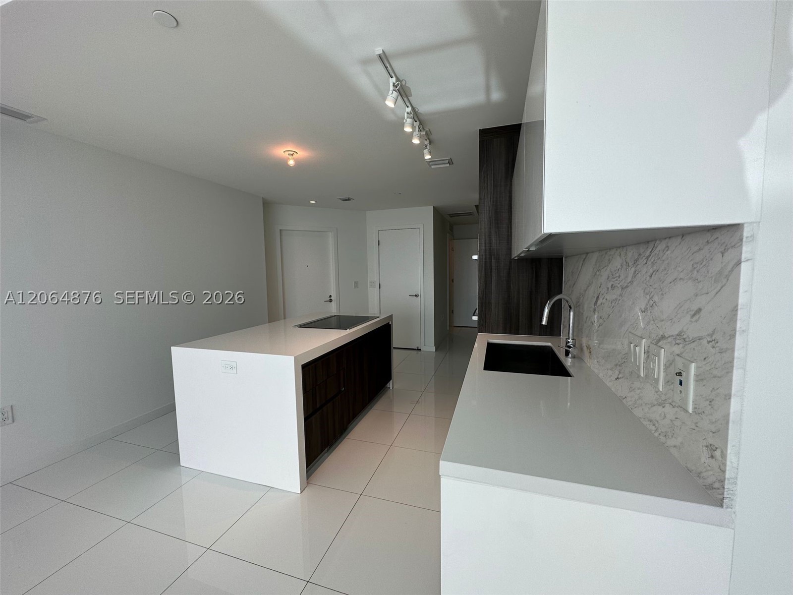 851 Ne 1st Ave 4006 Property Photo 21