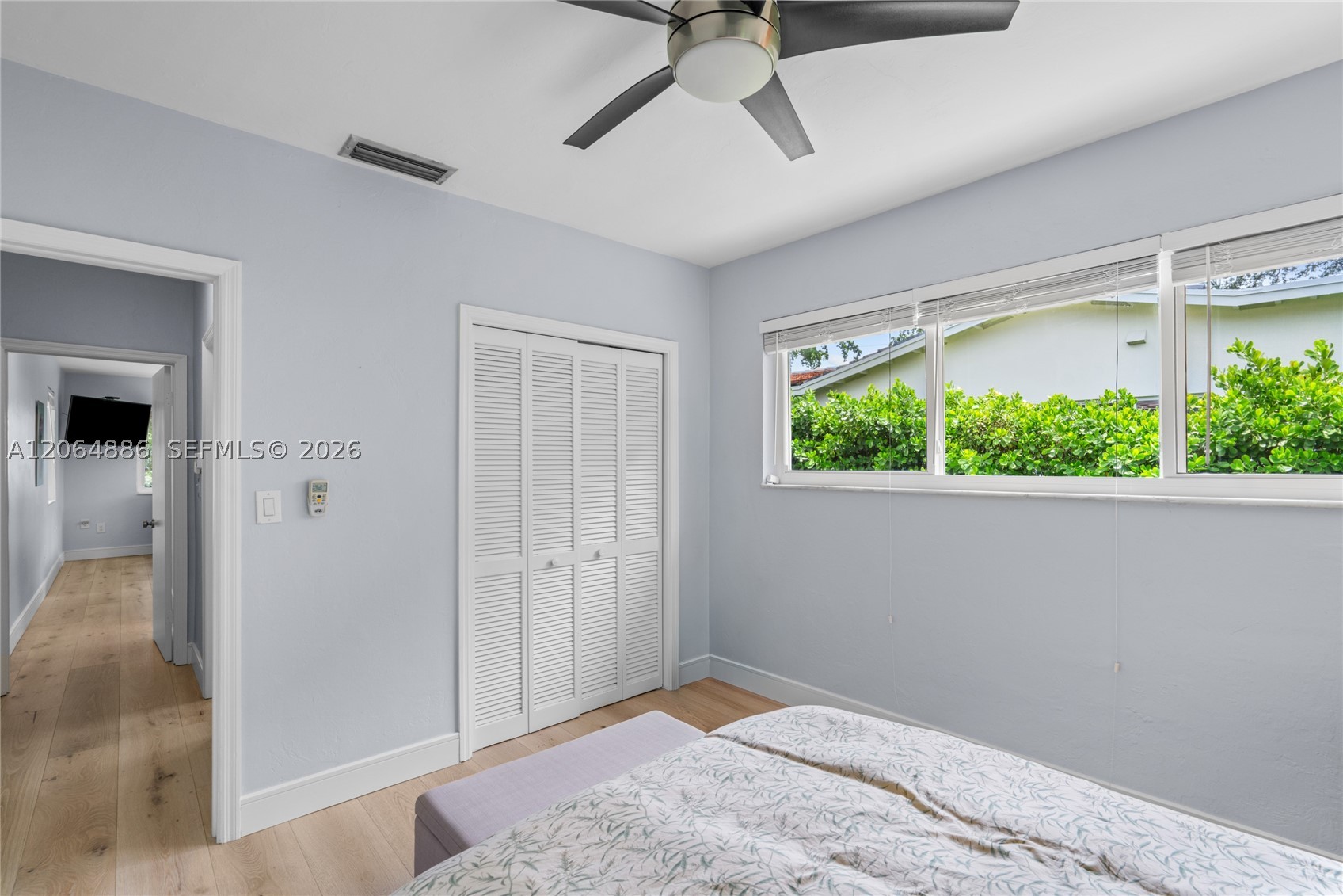 810 Venetia Ave Property Photo 23