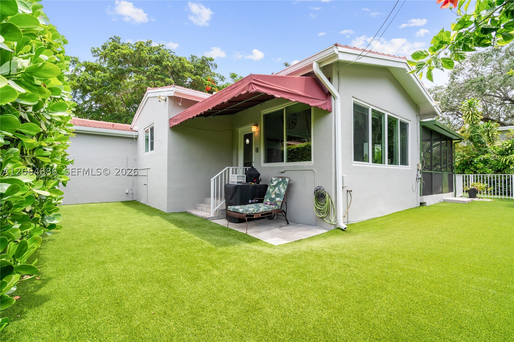 810 Venetia Ave Property Photo 31