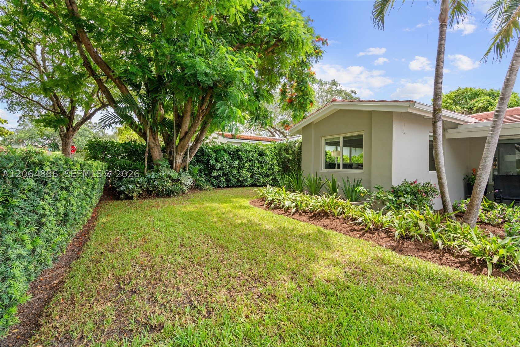 810 Venetia Ave Property Photo 38
