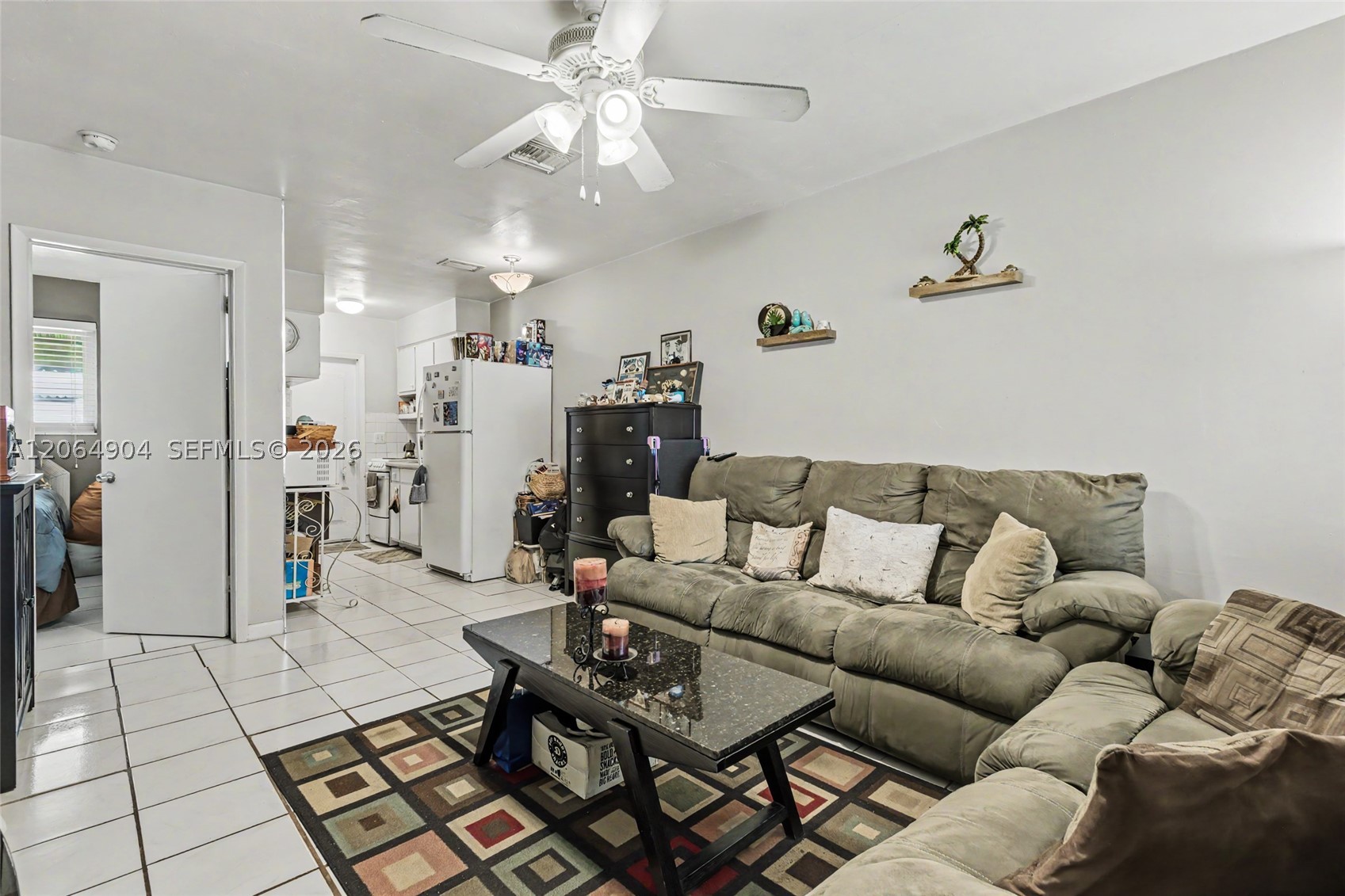 2516 Hayes St 10 Property Photo 2