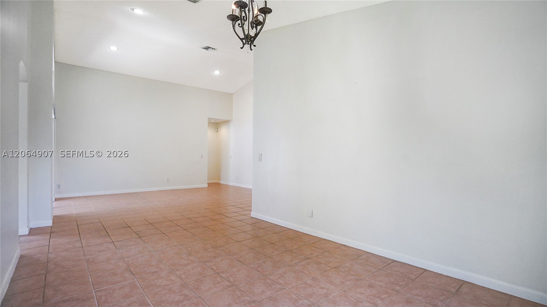 A12064907 Property Photo 8