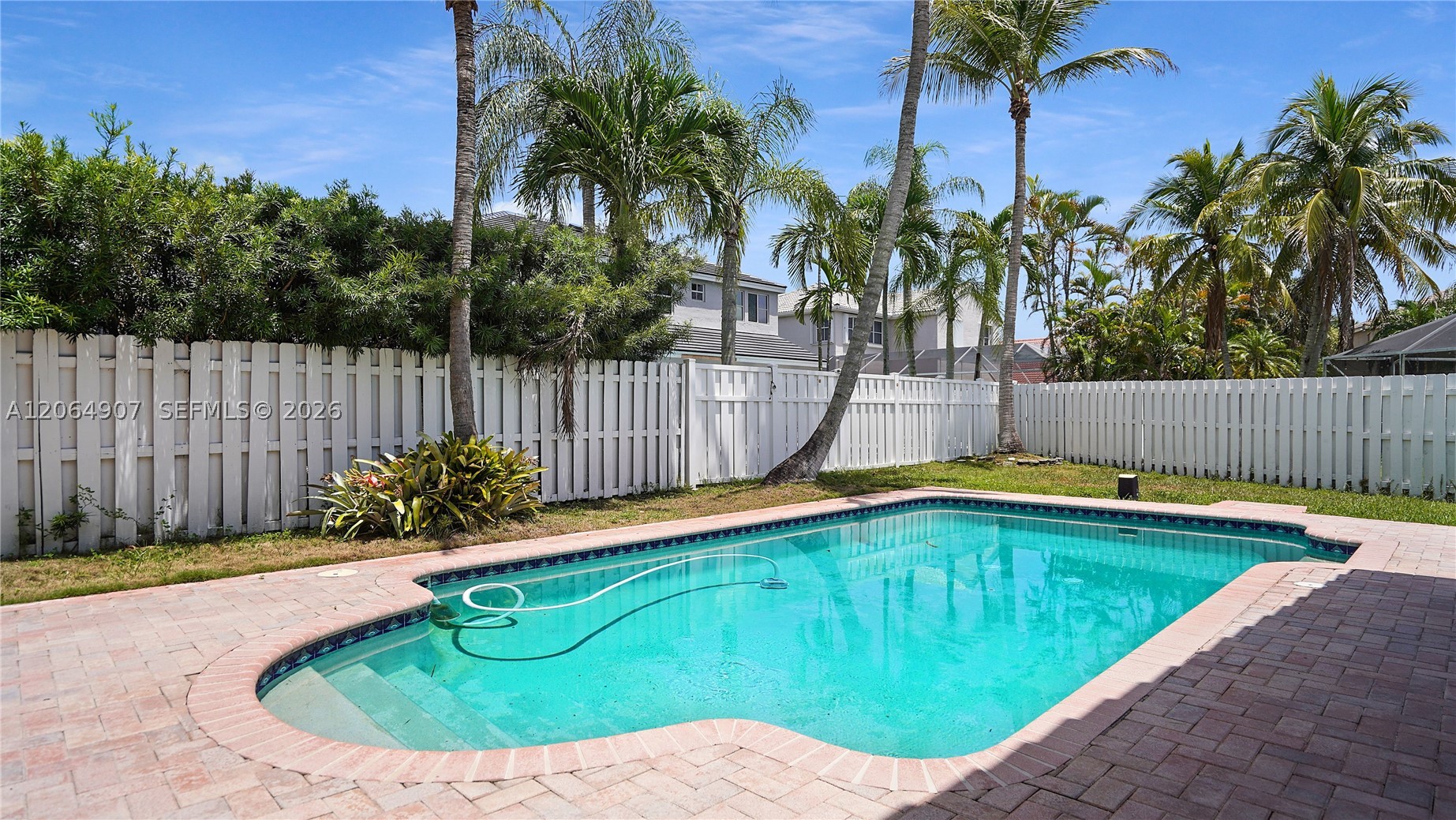A12064907 Property Photo 9