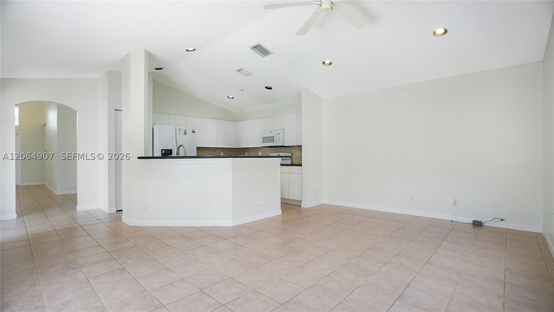 A12064907 Property Photo 20