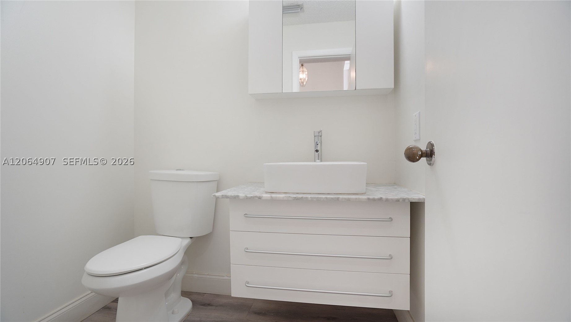 A12064907 Property Photo 22