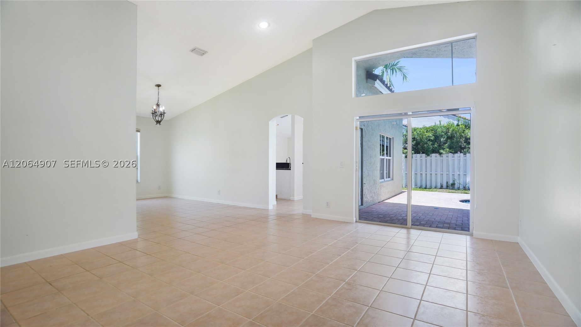 A12064907 Property Photo 24
