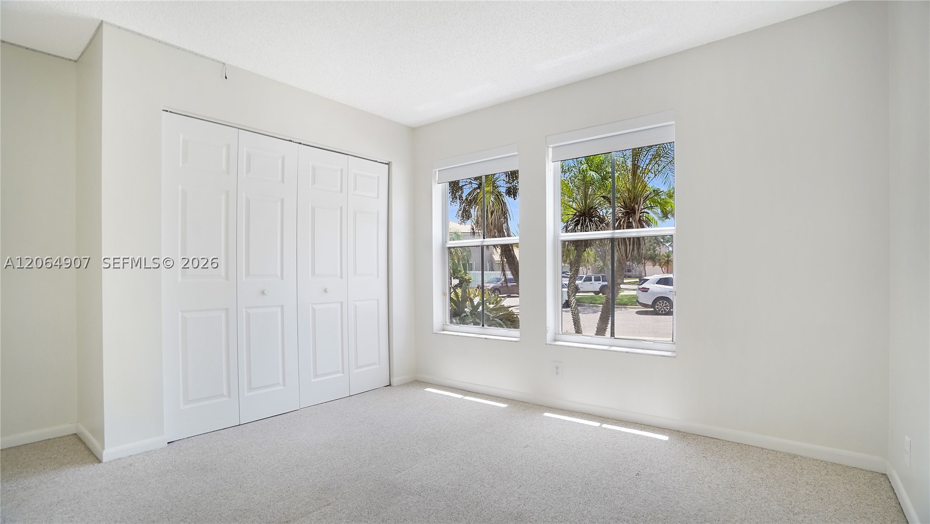 A12064907 Property Photo 43
