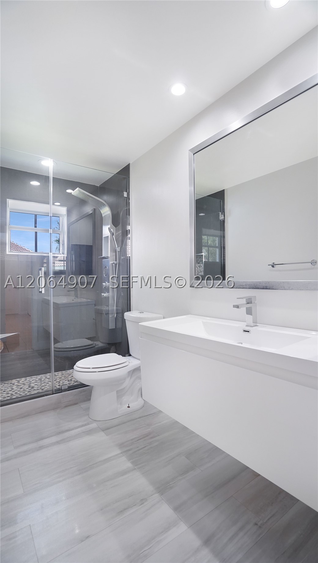 A12064907 Property Photo 45