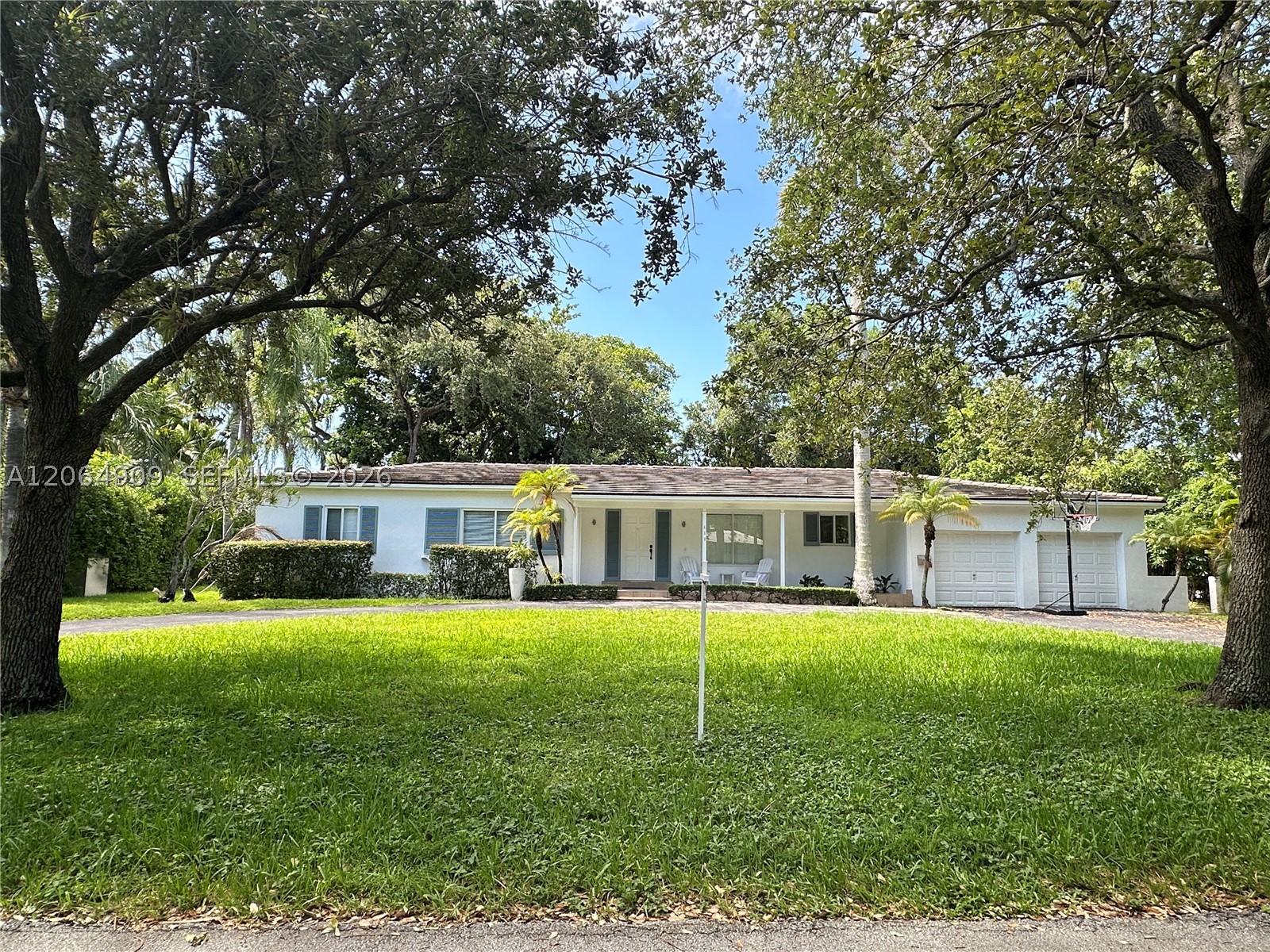 460 San Servando Ave - Property Photo 1