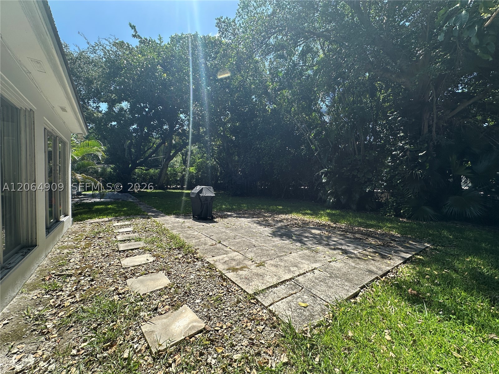 460 San Servando Ave - Property Photo 13