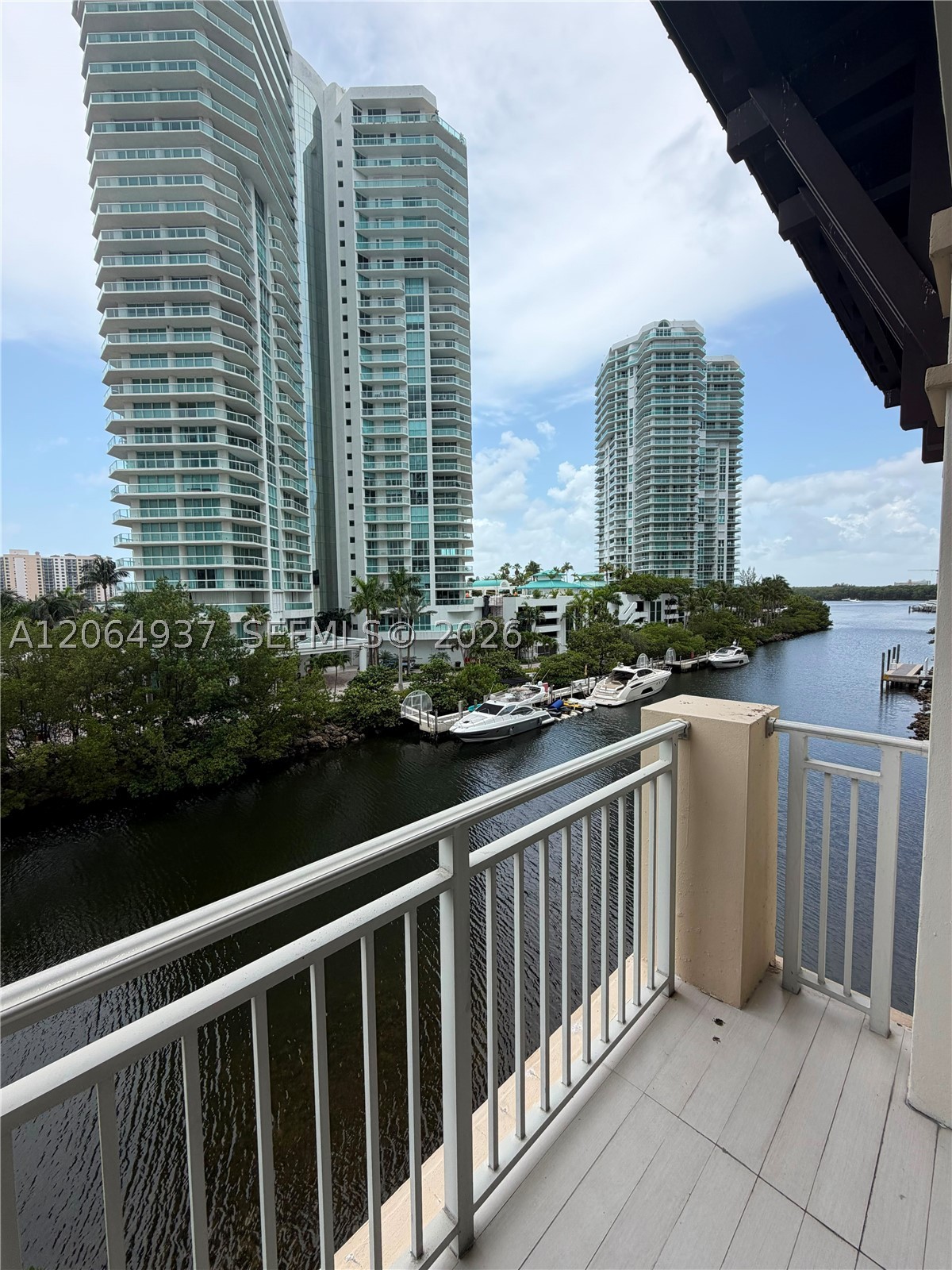 150 Sunny Isles Blvd 1-th403 Property Photo 15