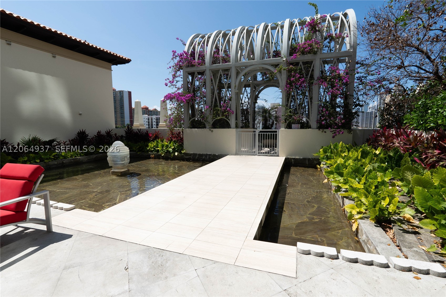 150 Sunny Isles Blvd 1-th403 Property Photo 20