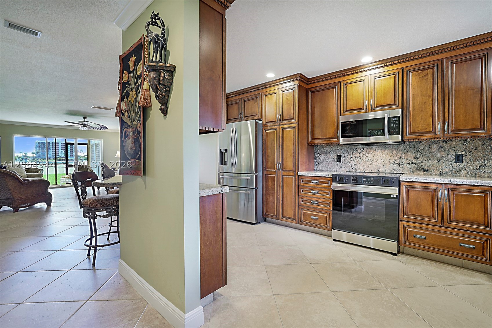 100 Intracoastal Pl 102 Property Photo 17