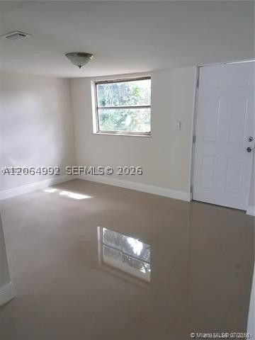 A12064992 Property Photo 14