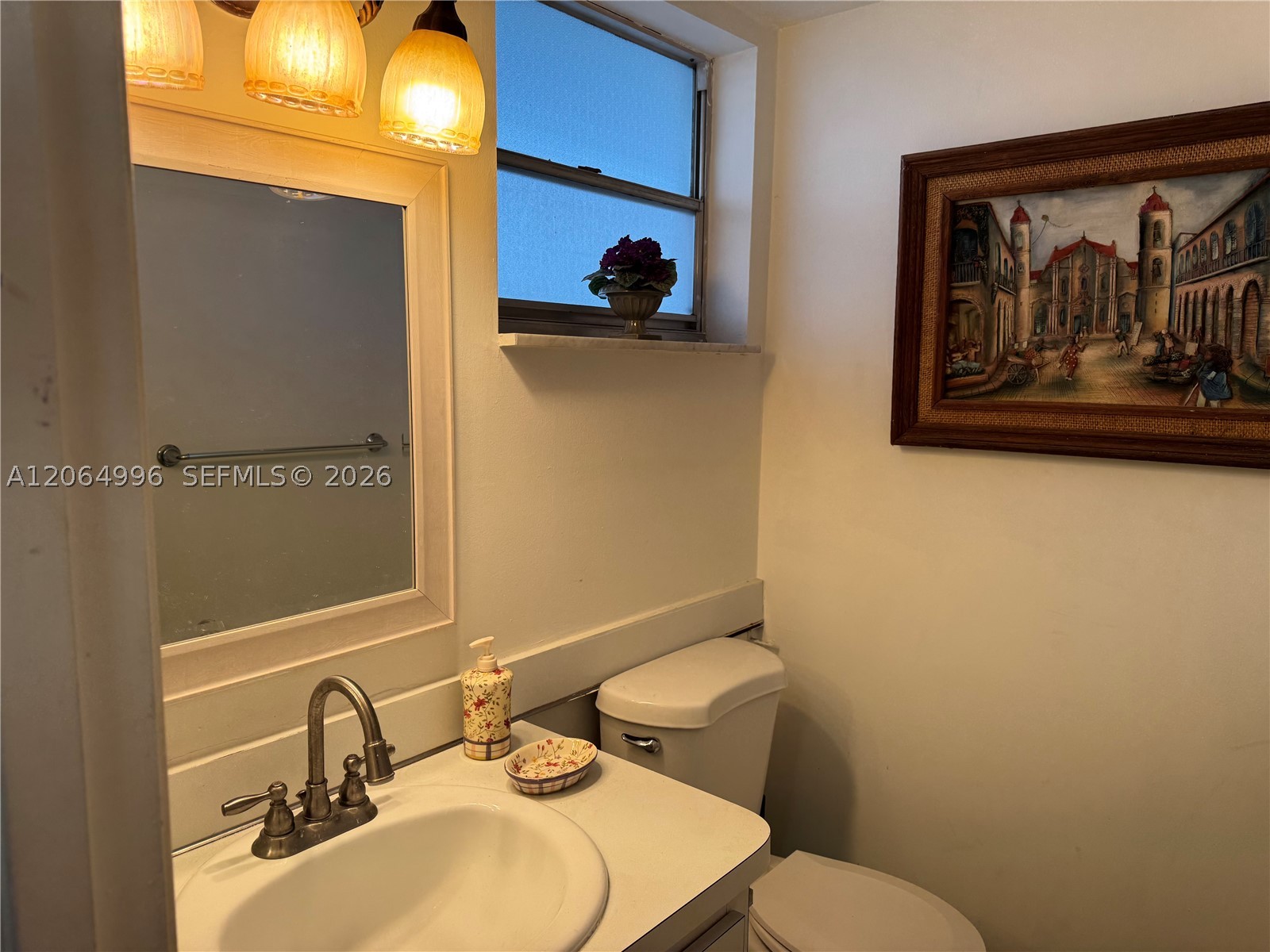 950 Hillcrest Dr 411 Property Photo 6