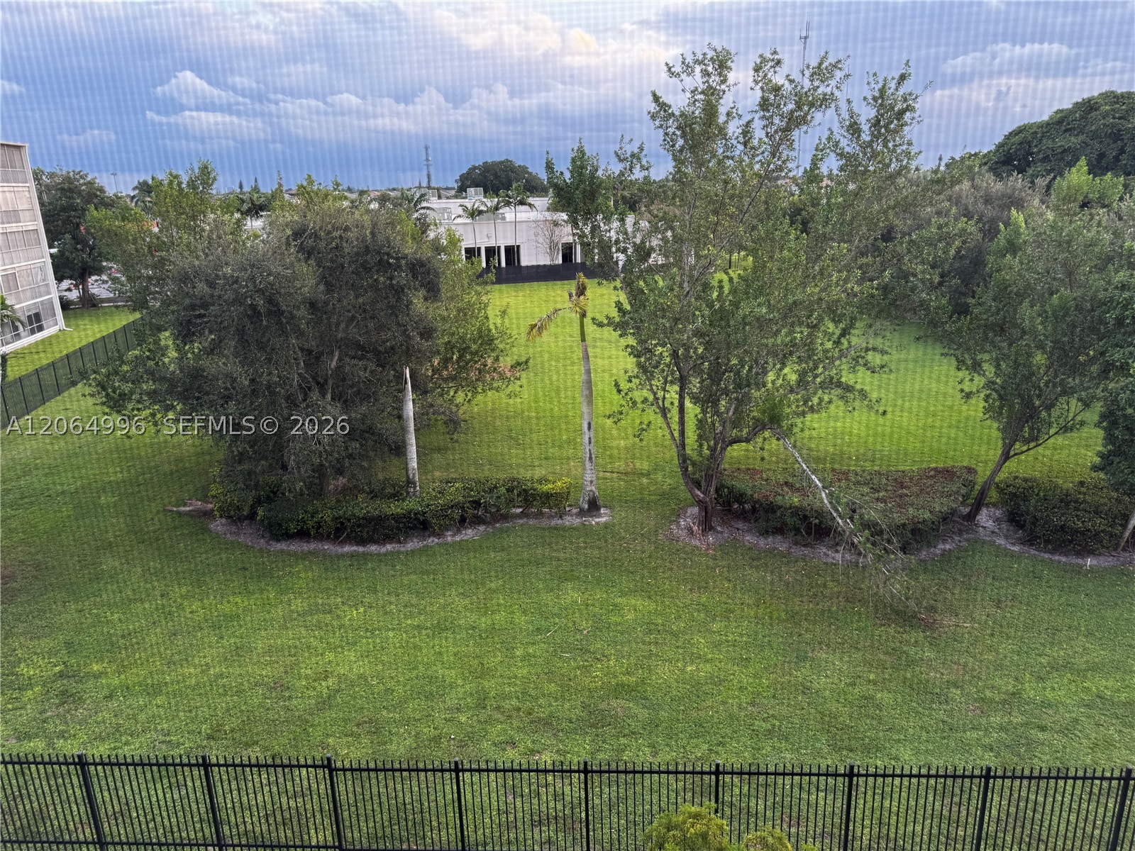 950 Hillcrest Dr 411 Property Photo 19