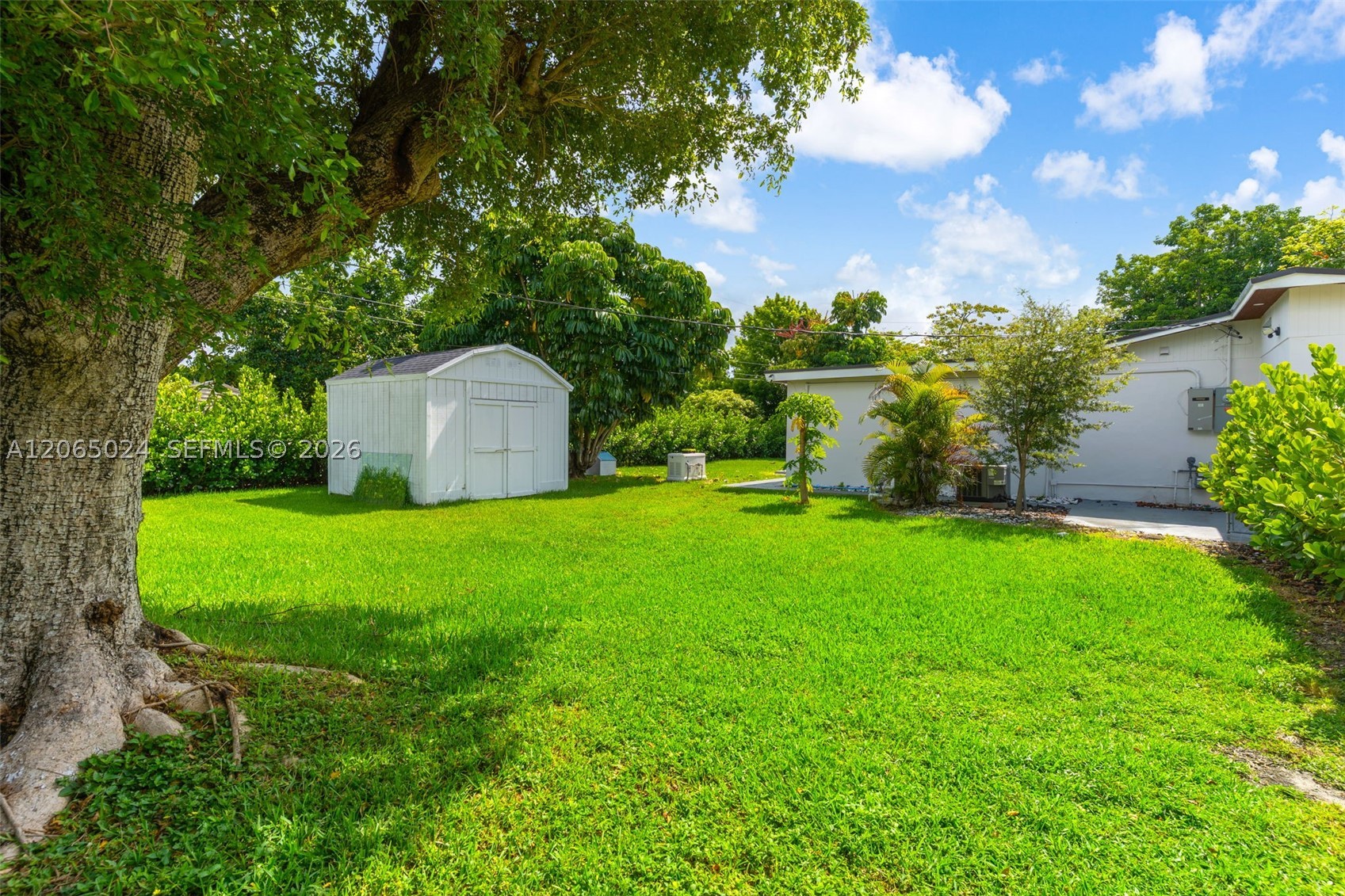 11243 Sw 174th Ter Property Photo 27