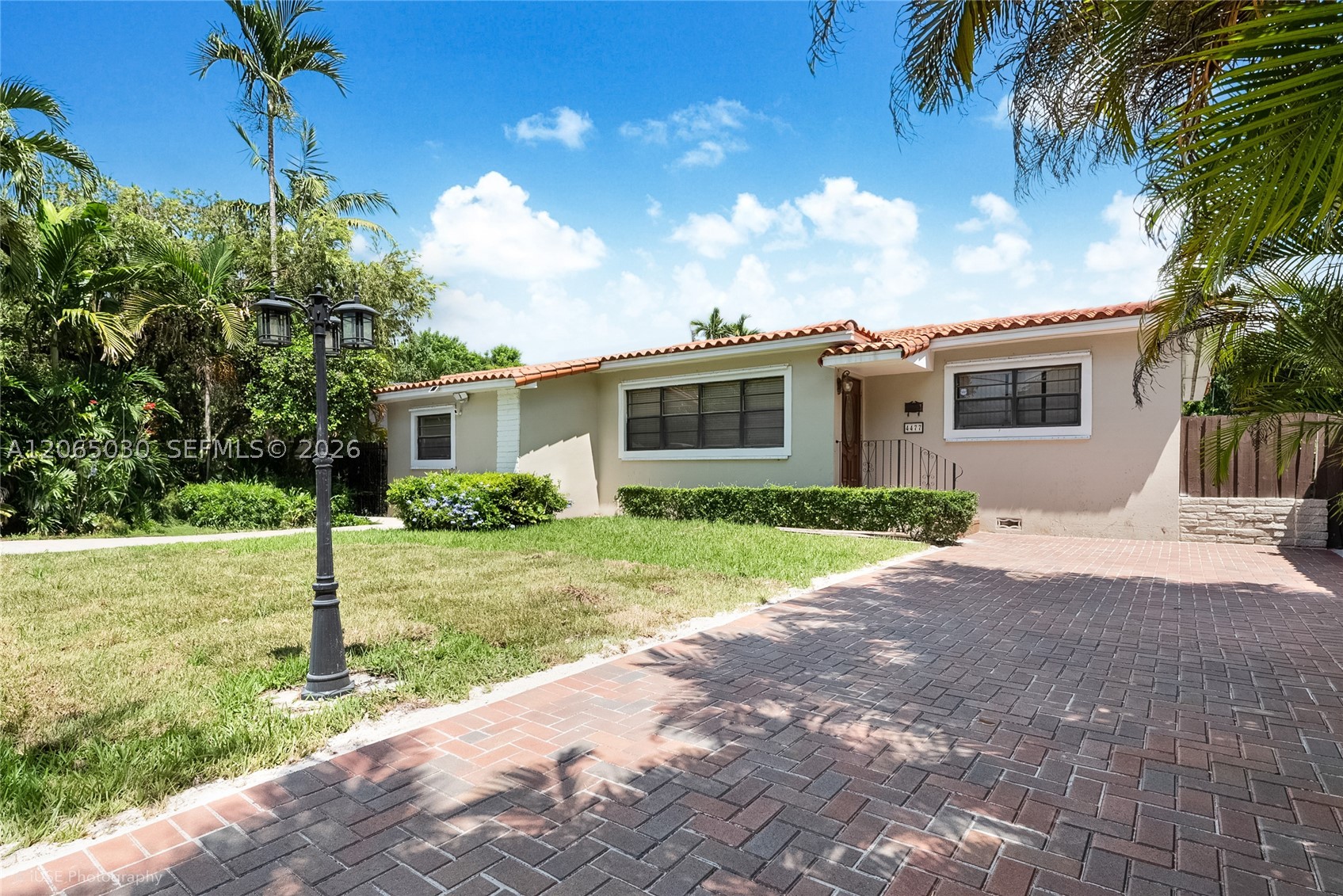 4477 Sw 15th Terr Property Photo 1
