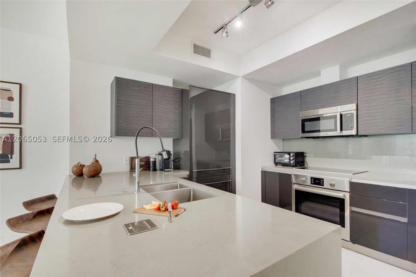 1080 Brickell Ave 1504 Property Photo 3