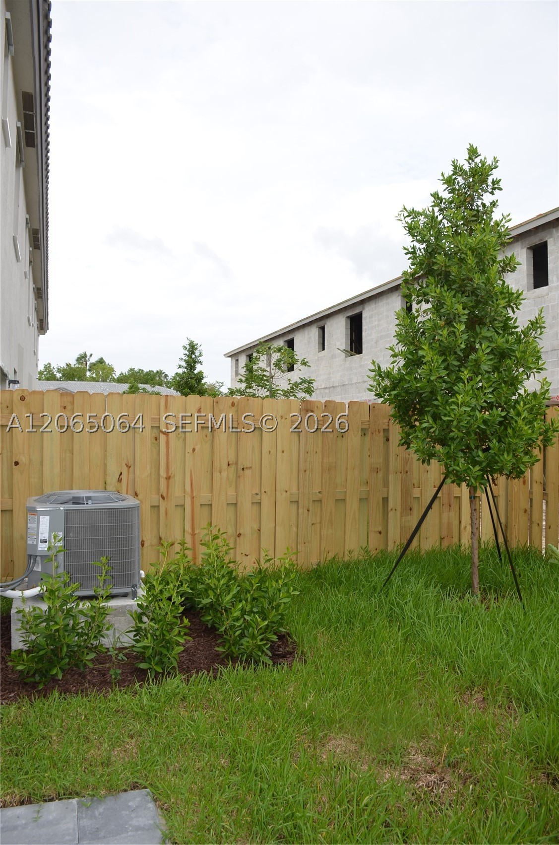1801 Se 27th Ter Property Photo 10