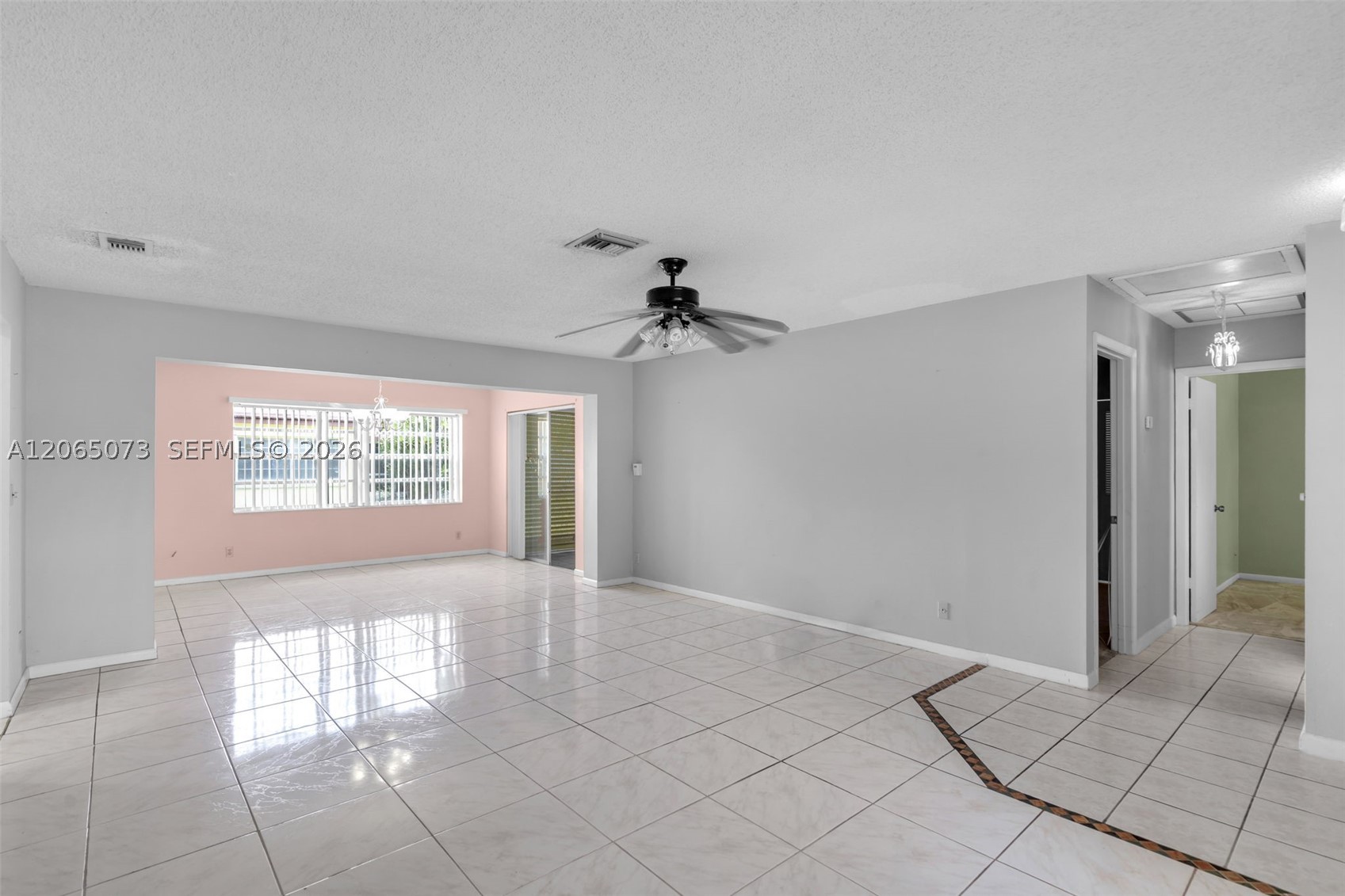 7235 Pine Bluff Dr Property Photo 5