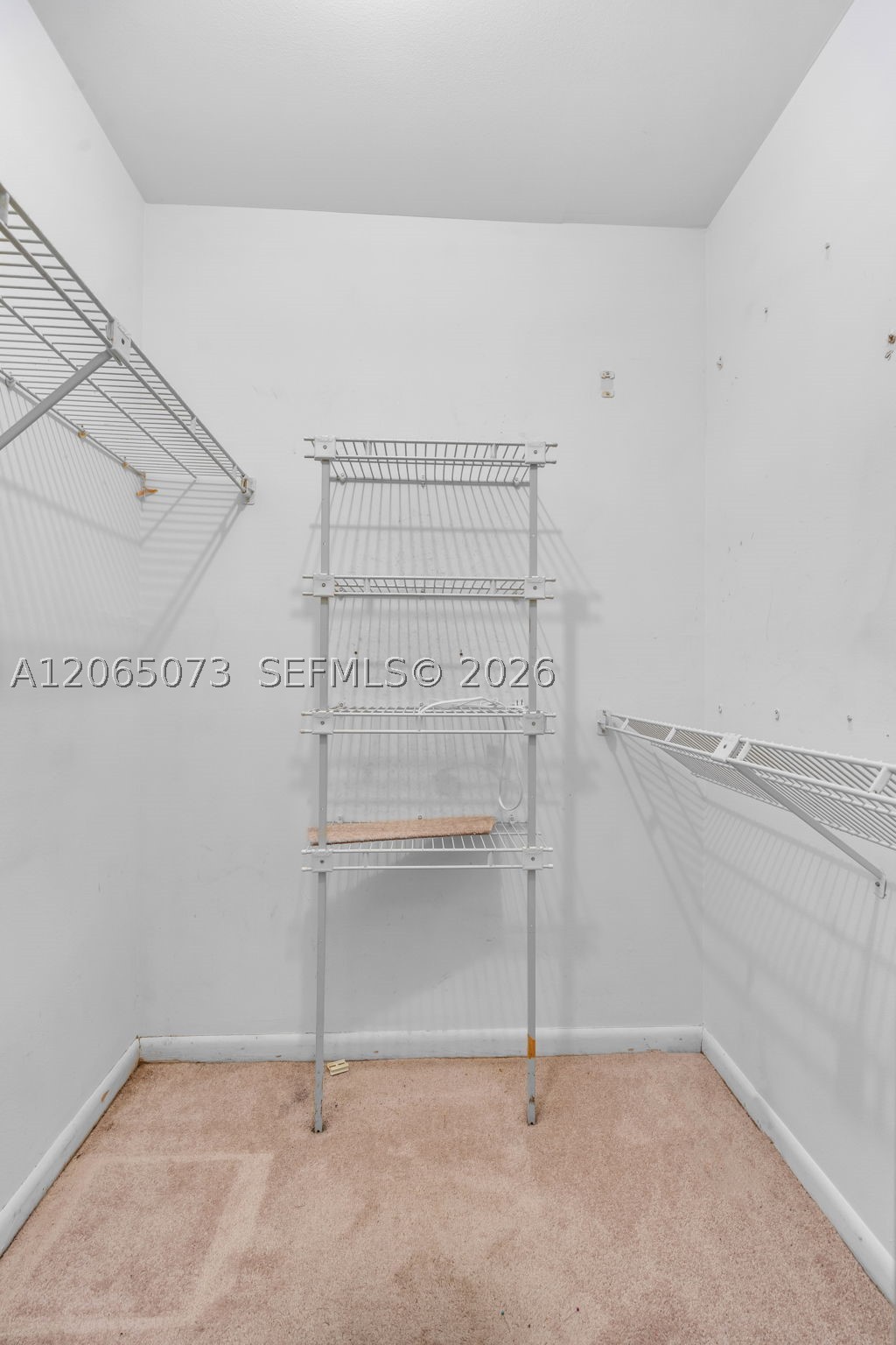 7235 Pine Bluff Dr Property Photo 16
