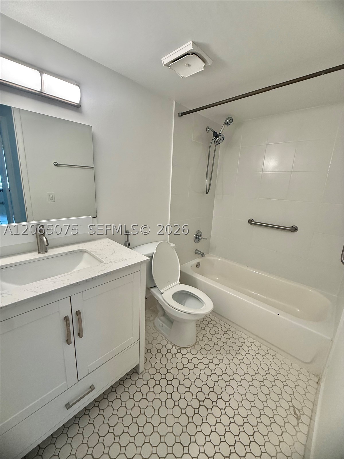 5201 Nw 7th St 202 Property Photo 11