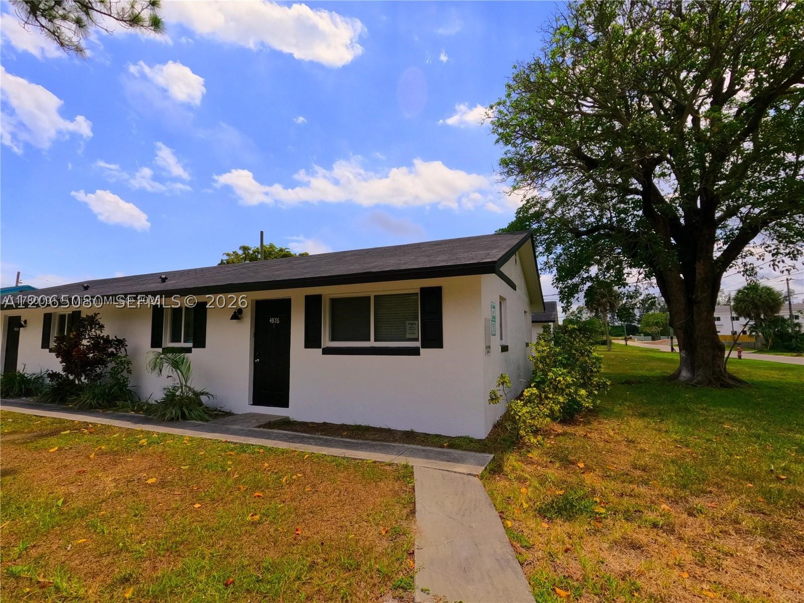 4906 Serafica Dr 7 Property Photo 2