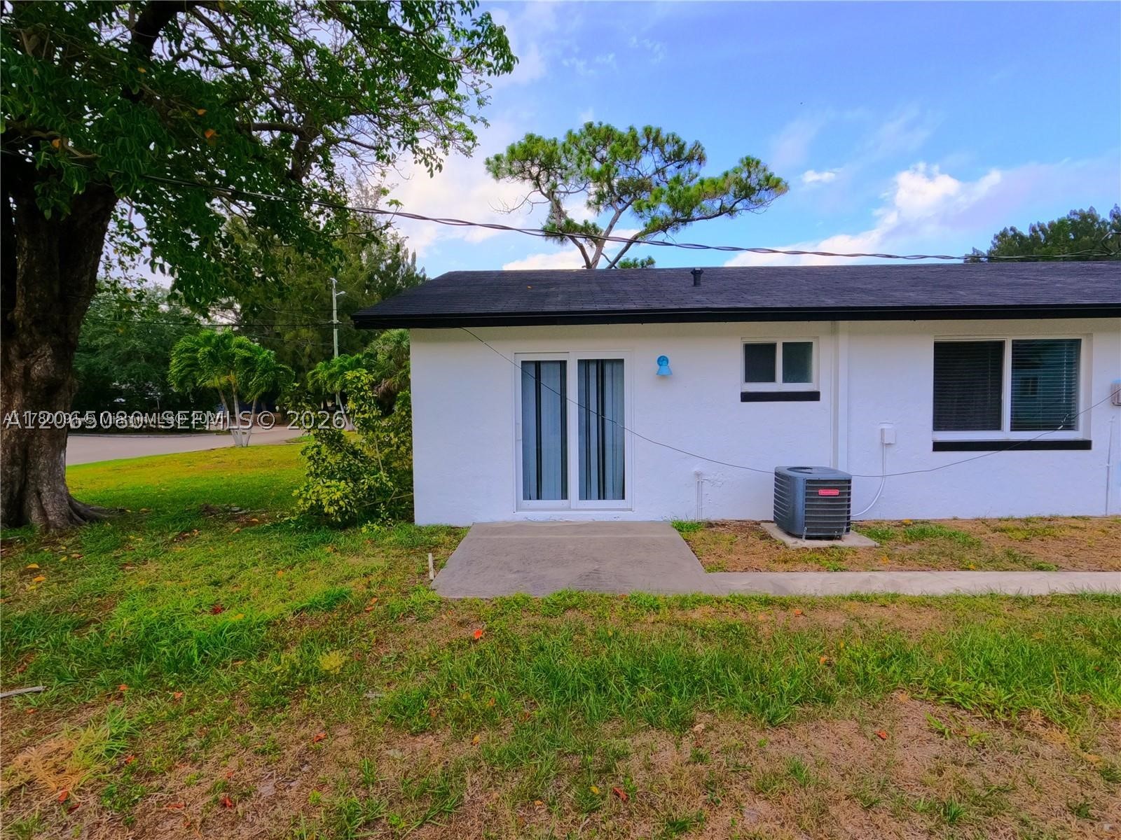 4906 Serafica Dr 7 Property Photo 10
