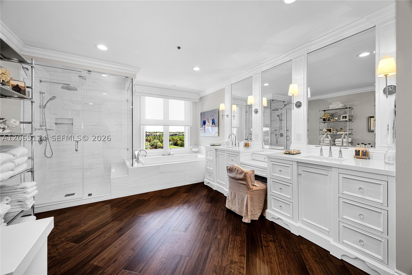13647 Deering Bay Dr 142 Property Photo 19