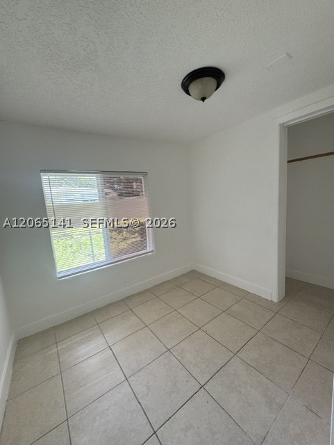4130 Sw 25th St Property Photo 3