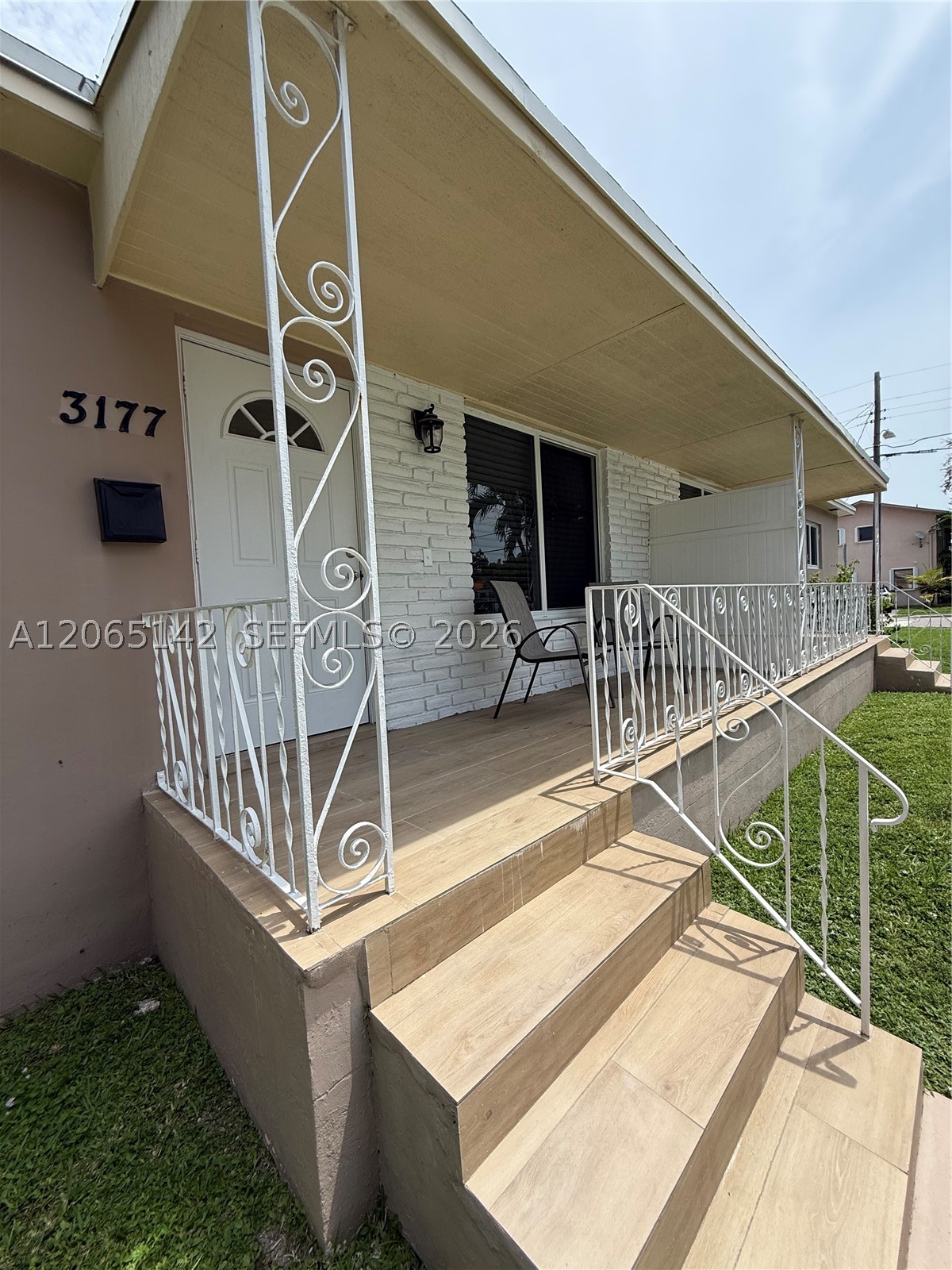 3177 Sw 27th Ter 3177 Property Photo 2