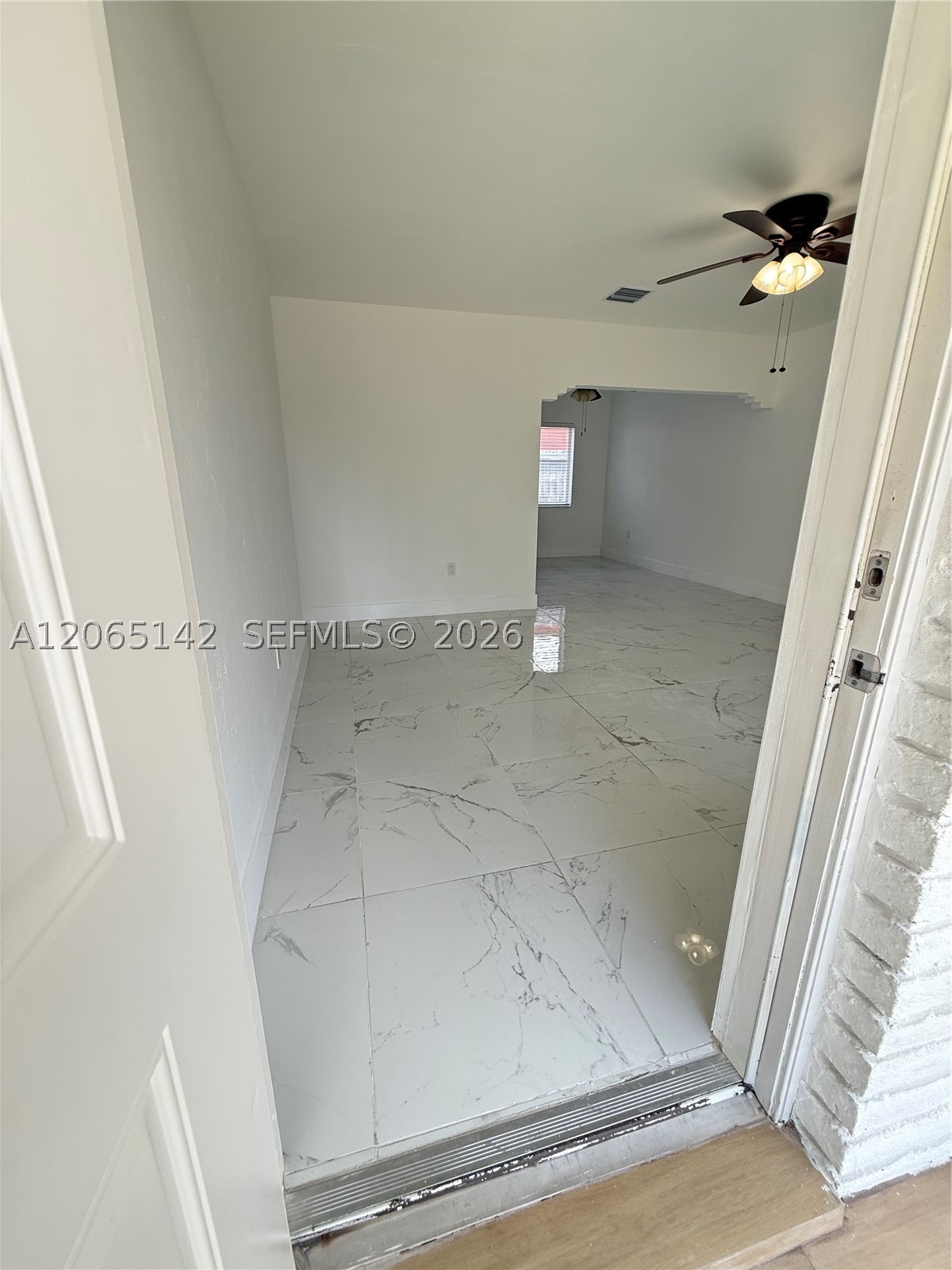 3177 Sw 27th Ter 3177 Property Photo 3