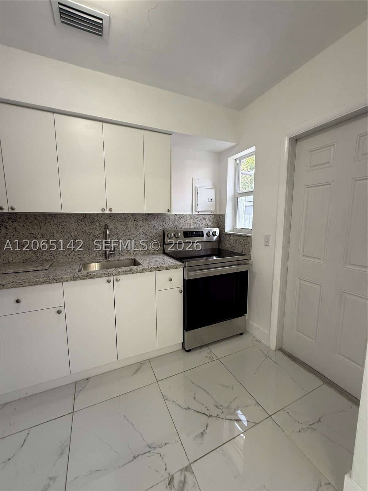 3177 Sw 27th Ter 3177 Property Photo 7