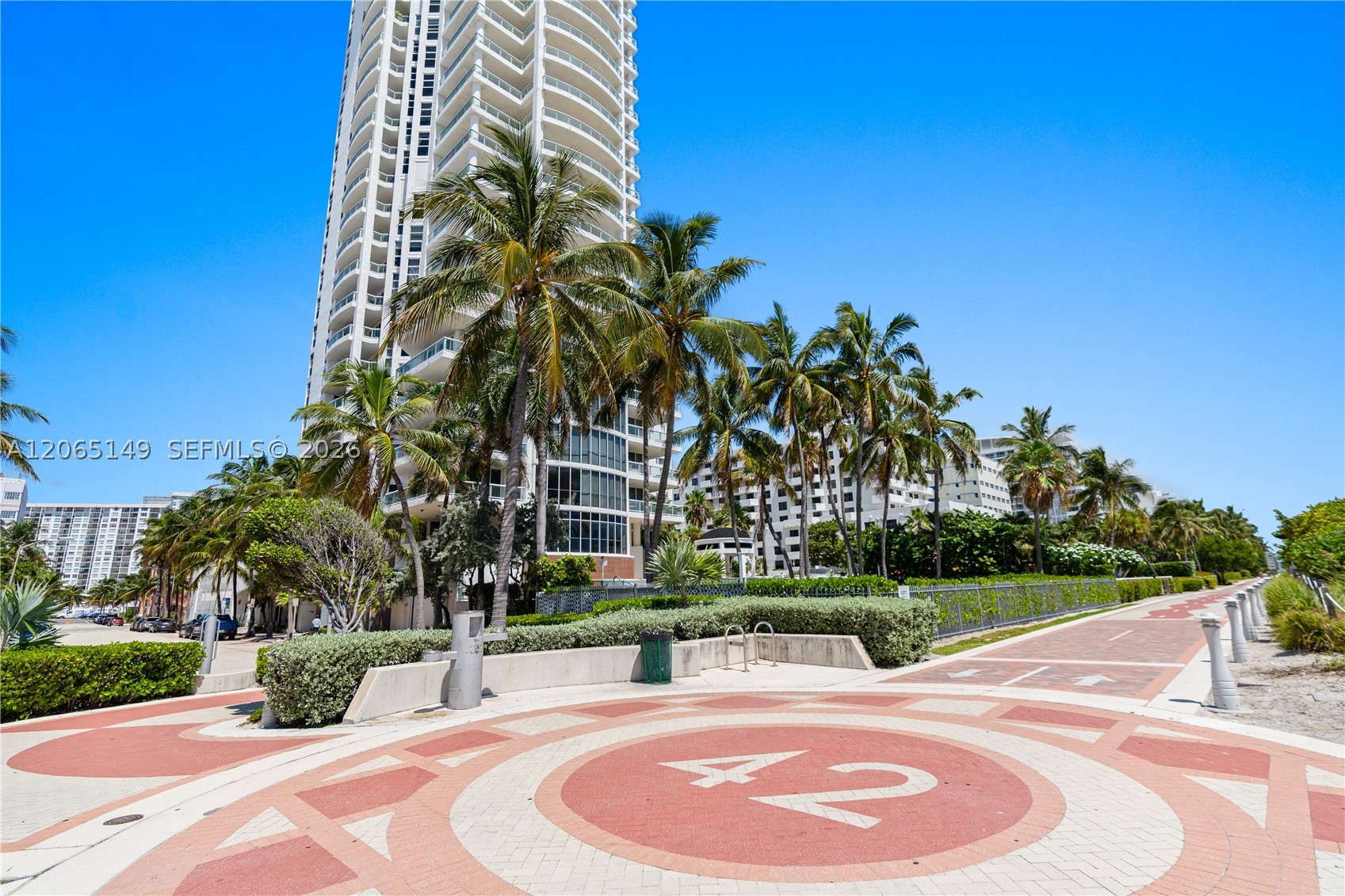 4201 Collins Ave 1503 Property Photo 4