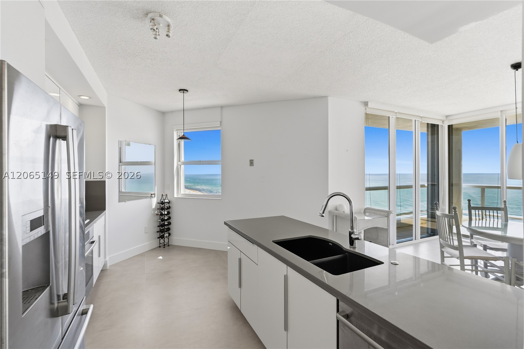 4201 Collins Ave 1503 Property Photo 29