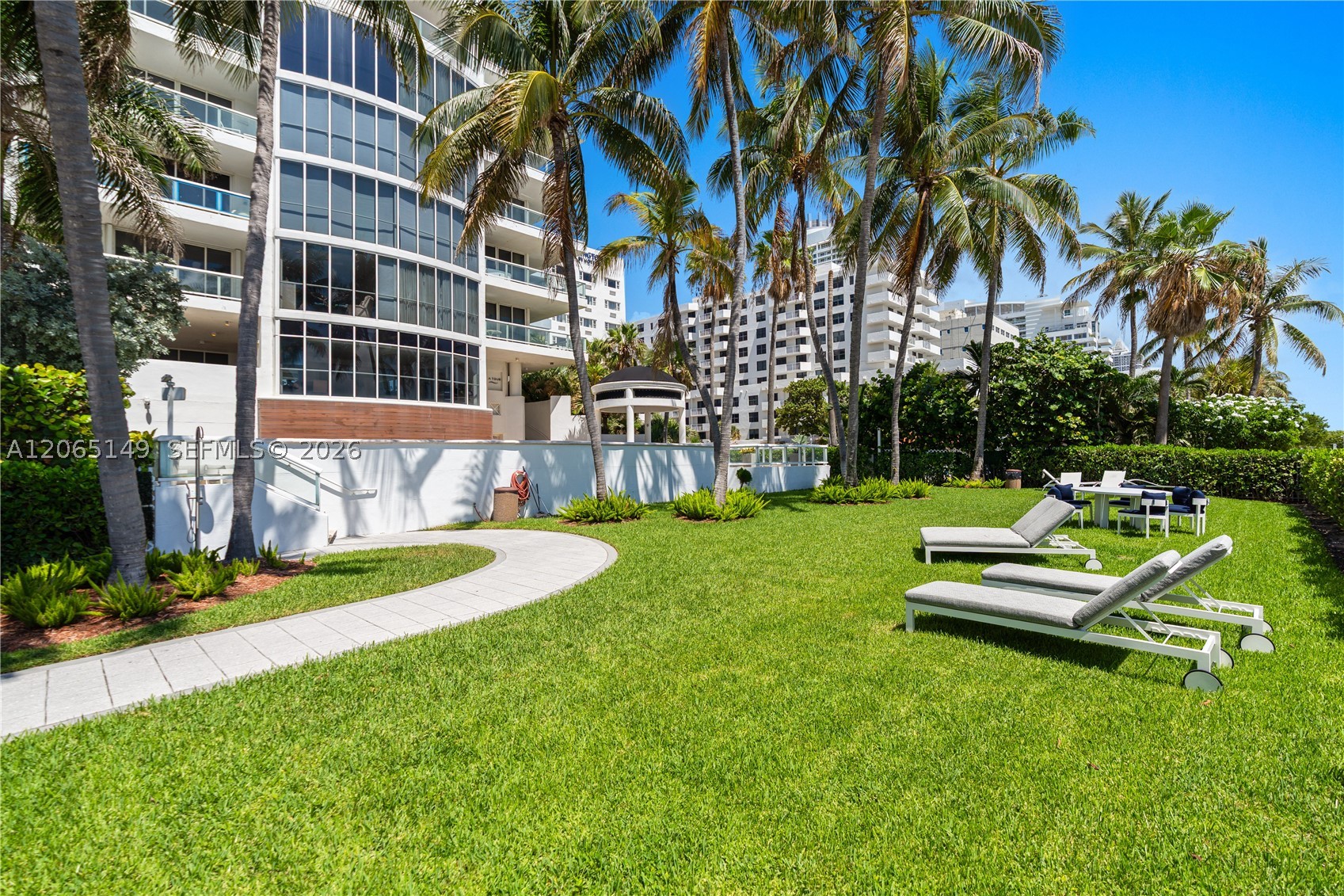 4201 Collins Ave 1503 Property Photo 83