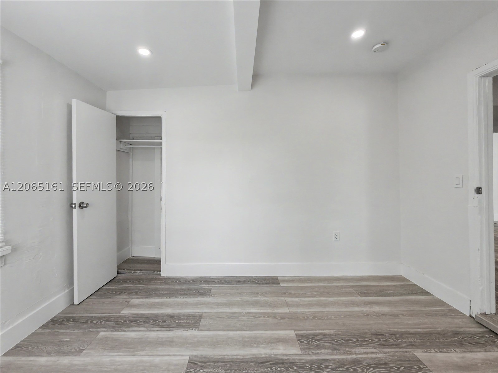 228 Nw 39th St 0 Property Photo 8