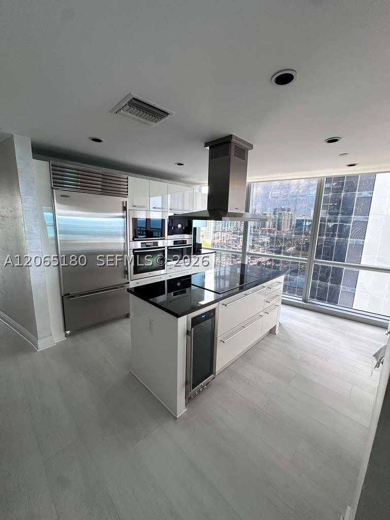 17121 Collins Ave 1208 Property Photo 5
