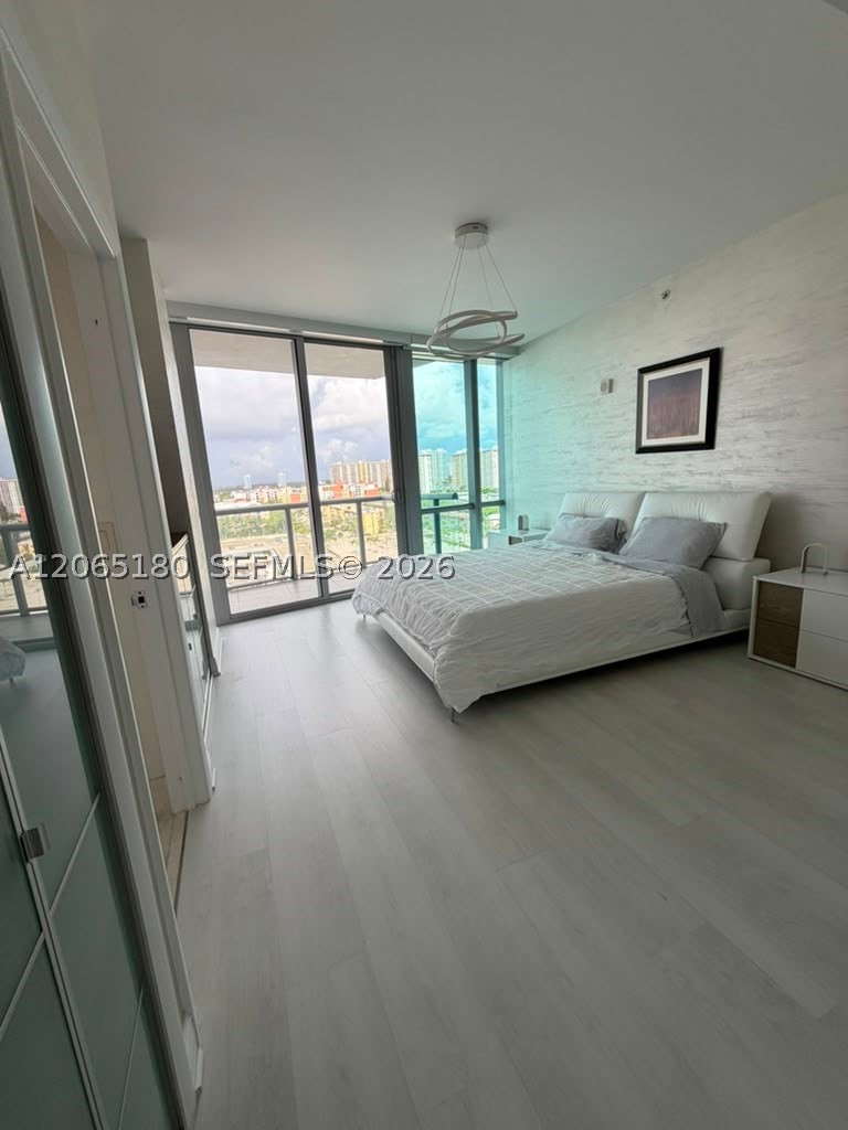 17121 Collins Ave 1208 Property Photo 6