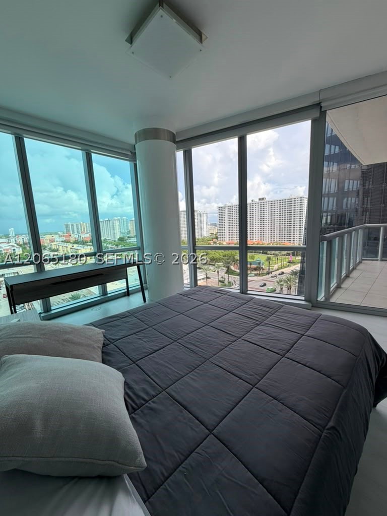 17121 Collins Ave 1208 Property Photo 11