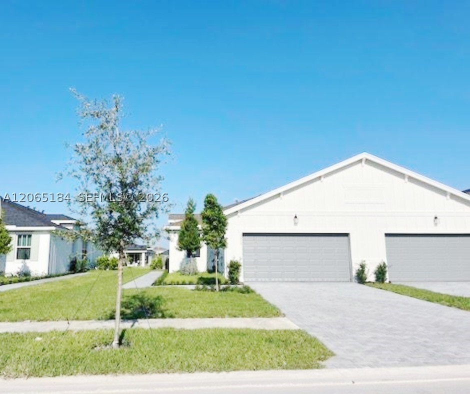 1375 Tangled Orchard Trce Property Photo 1
