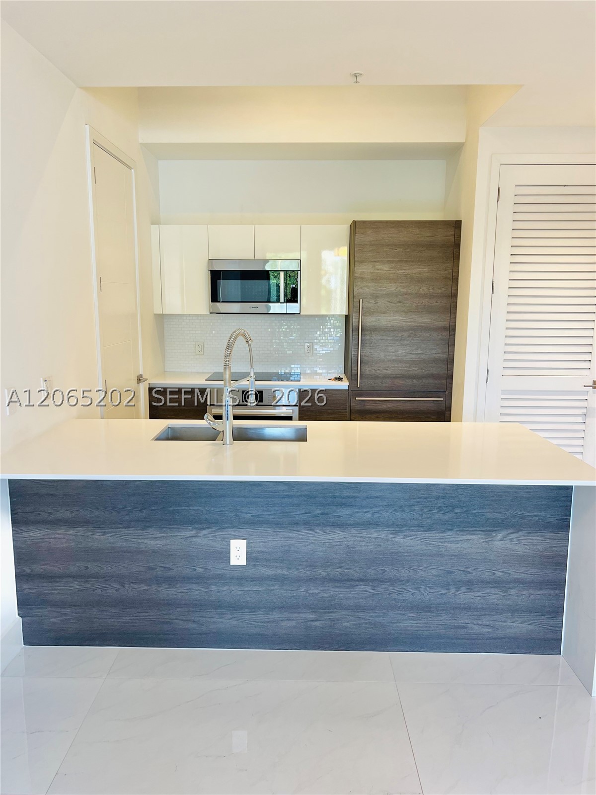 301 Altara Ave 210 Property Photo 16