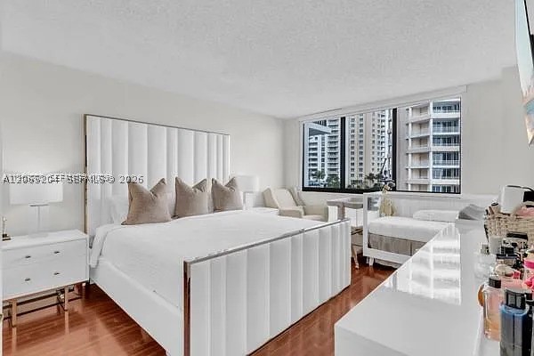 540 Brickell Key Dr 832 Property Photo 4