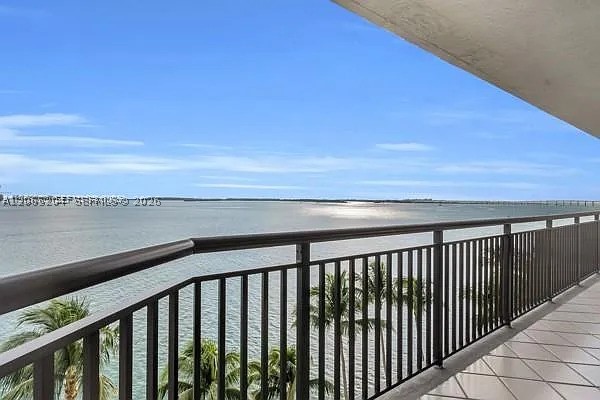540 Brickell Key Dr 832 Property Photo 5