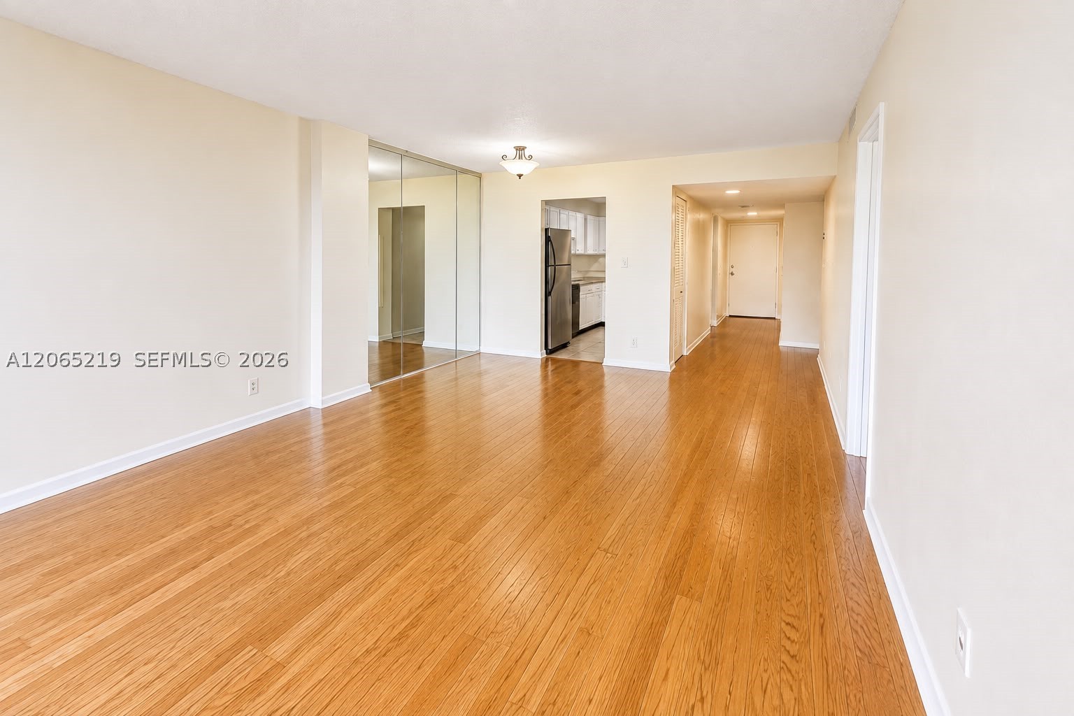 250 Jacaranda Dr 805 Property Photo 8