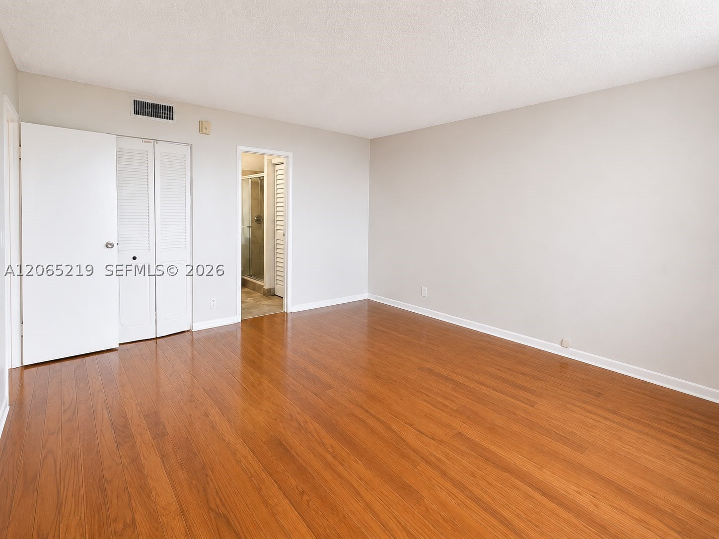 250 Jacaranda Dr 805 Property Photo 10