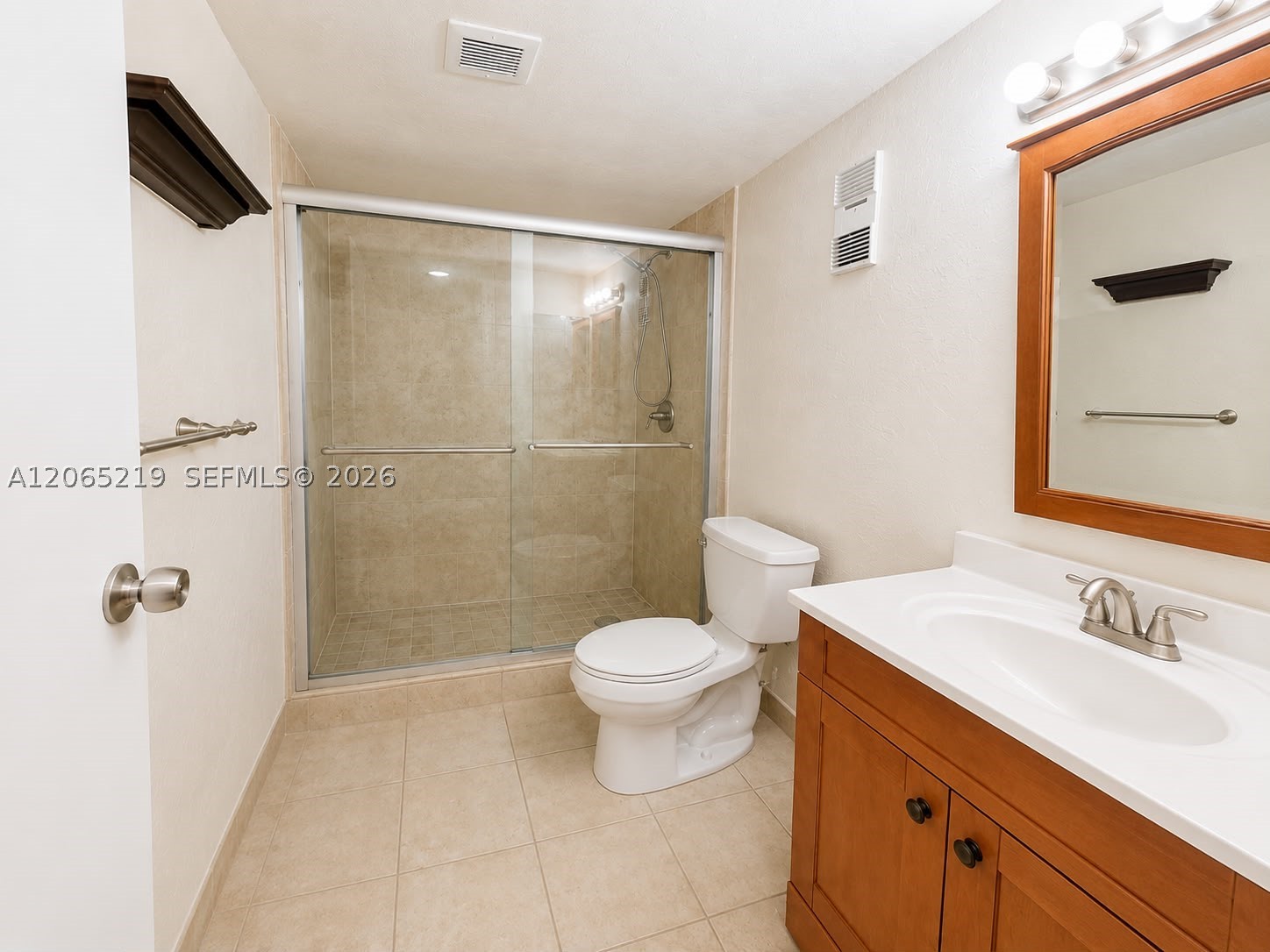 250 Jacaranda Dr 805 Property Photo 16