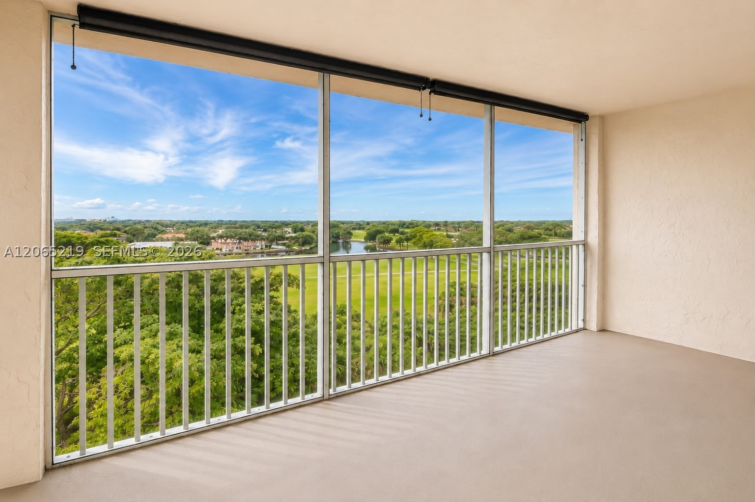 250 Jacaranda Dr 805 Property Photo 18